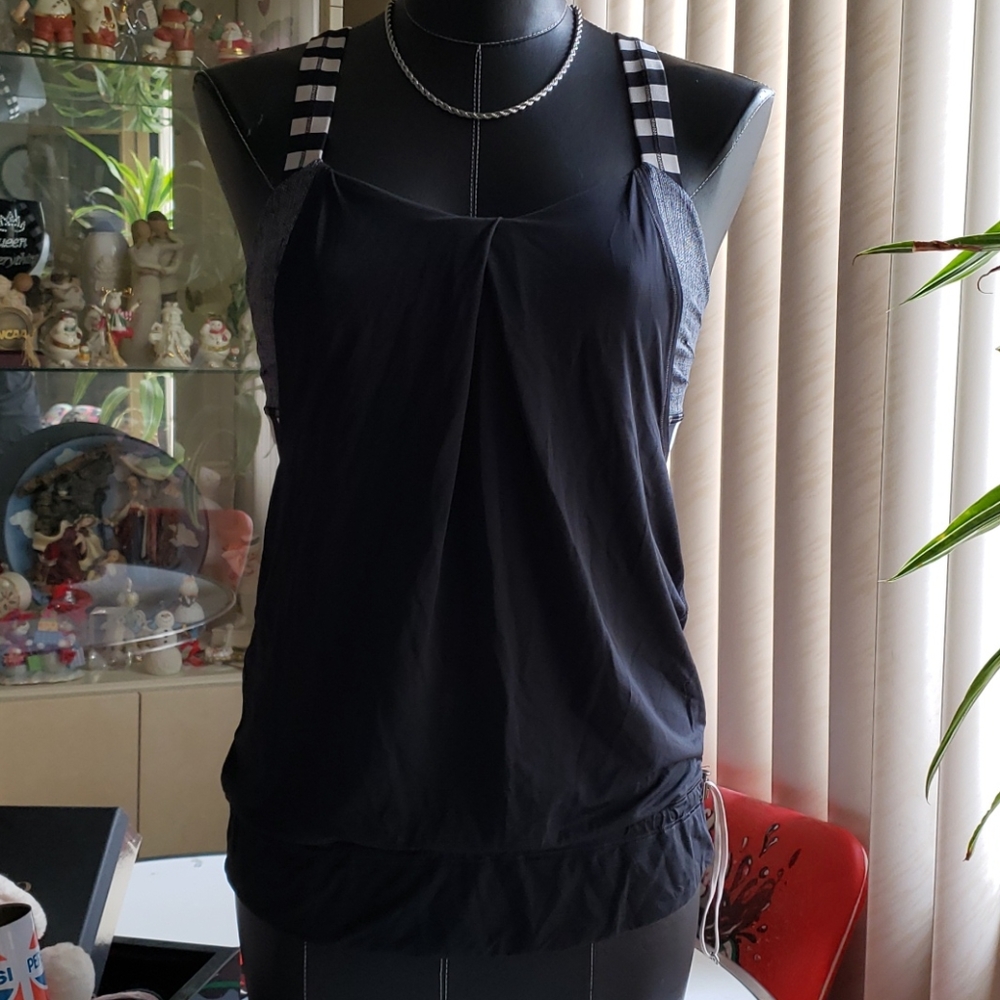 Lululemon top 6
